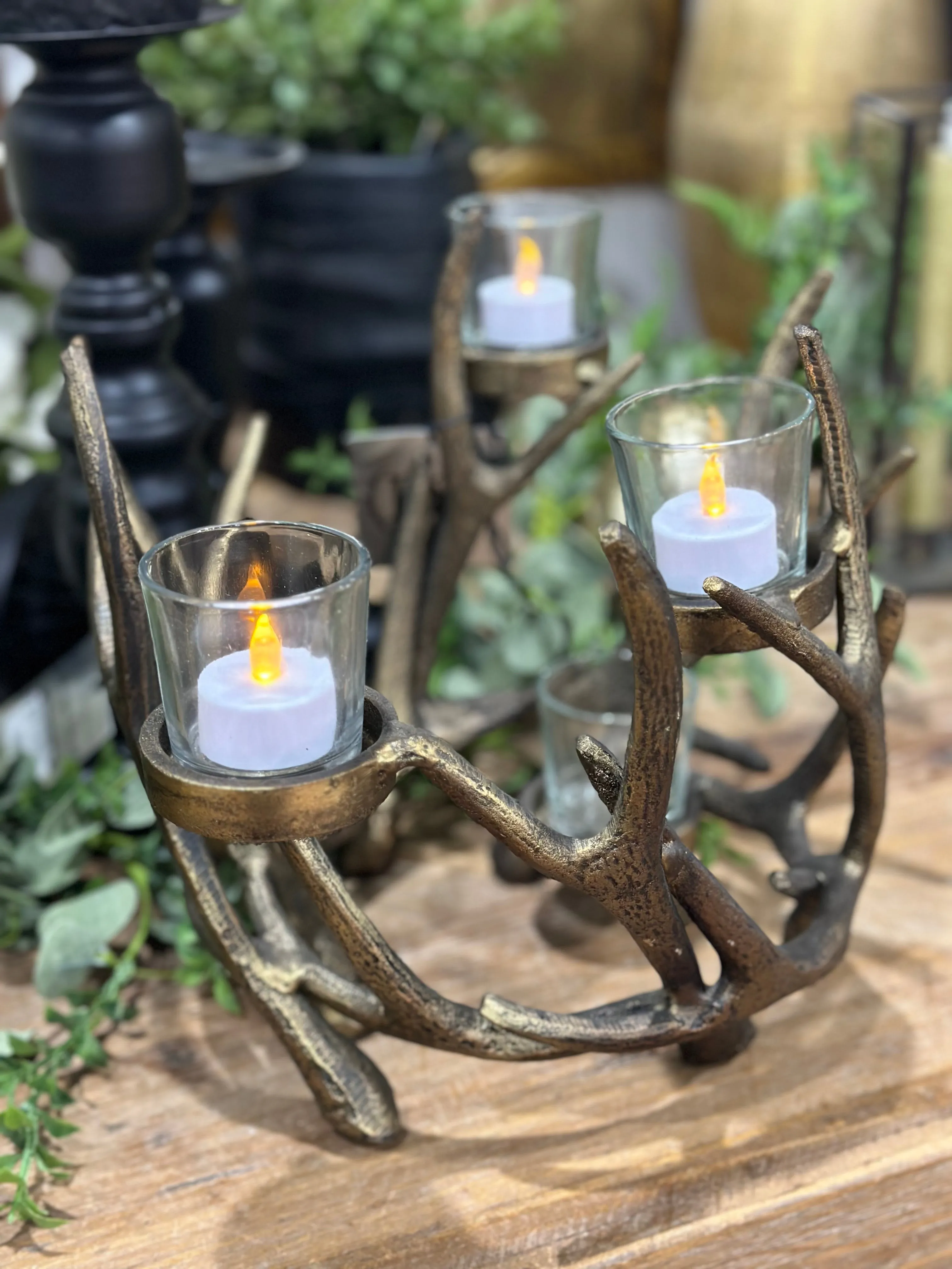 10.25" Antler Cast Aluminum Centerpiece