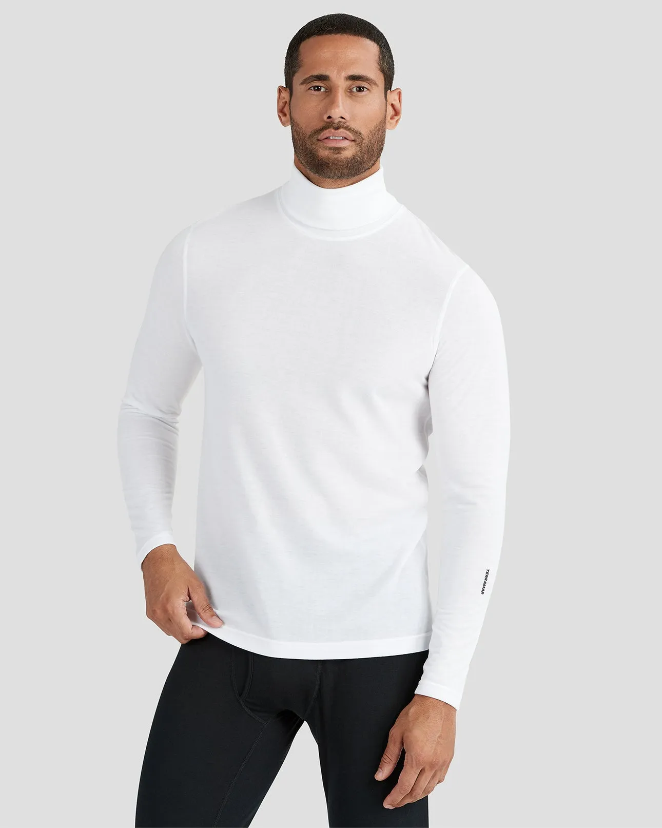 2.0 Men's Thermapeak Heritage Midweight Thermal Turtleneck