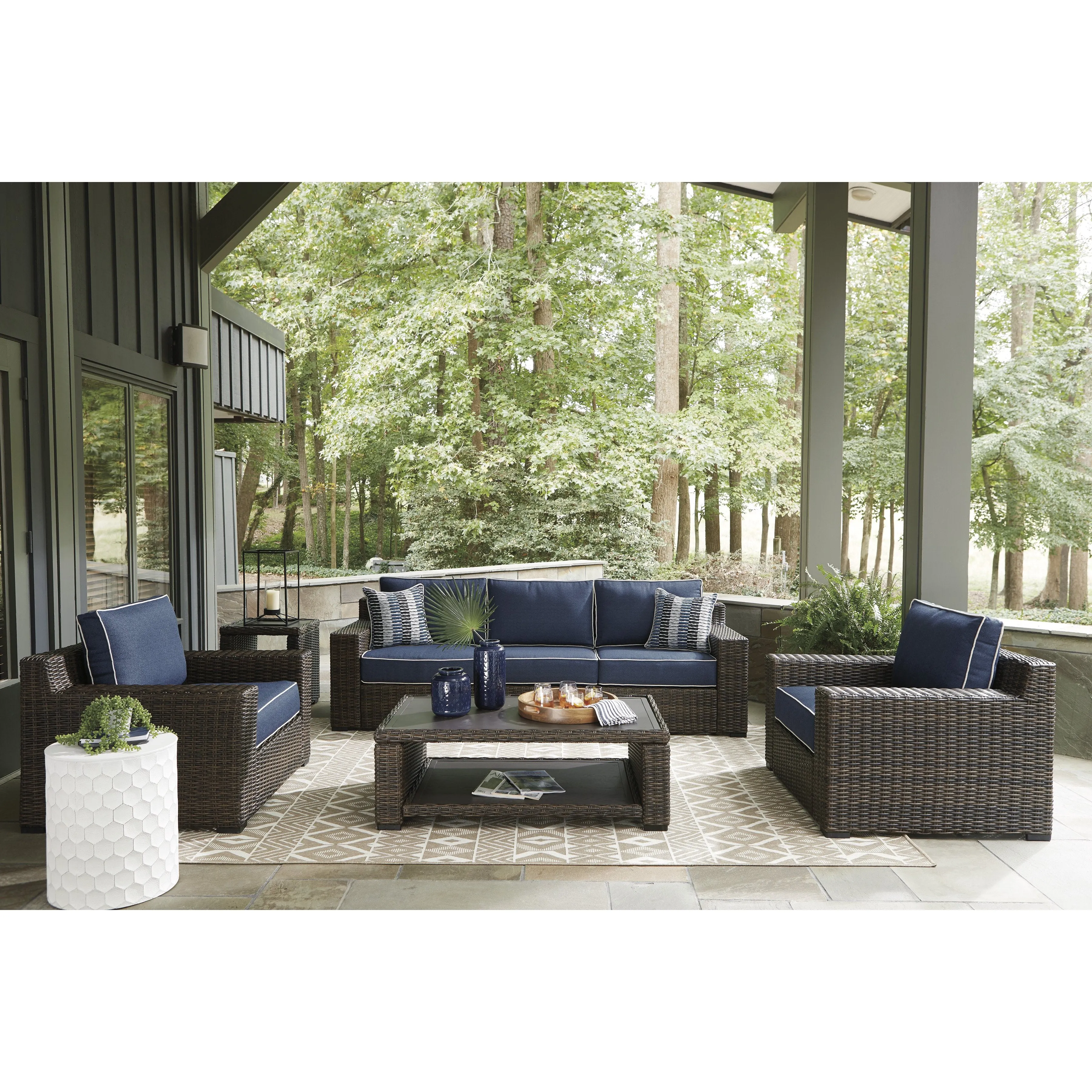 Sag Harbor Outdoor 98" Sofa