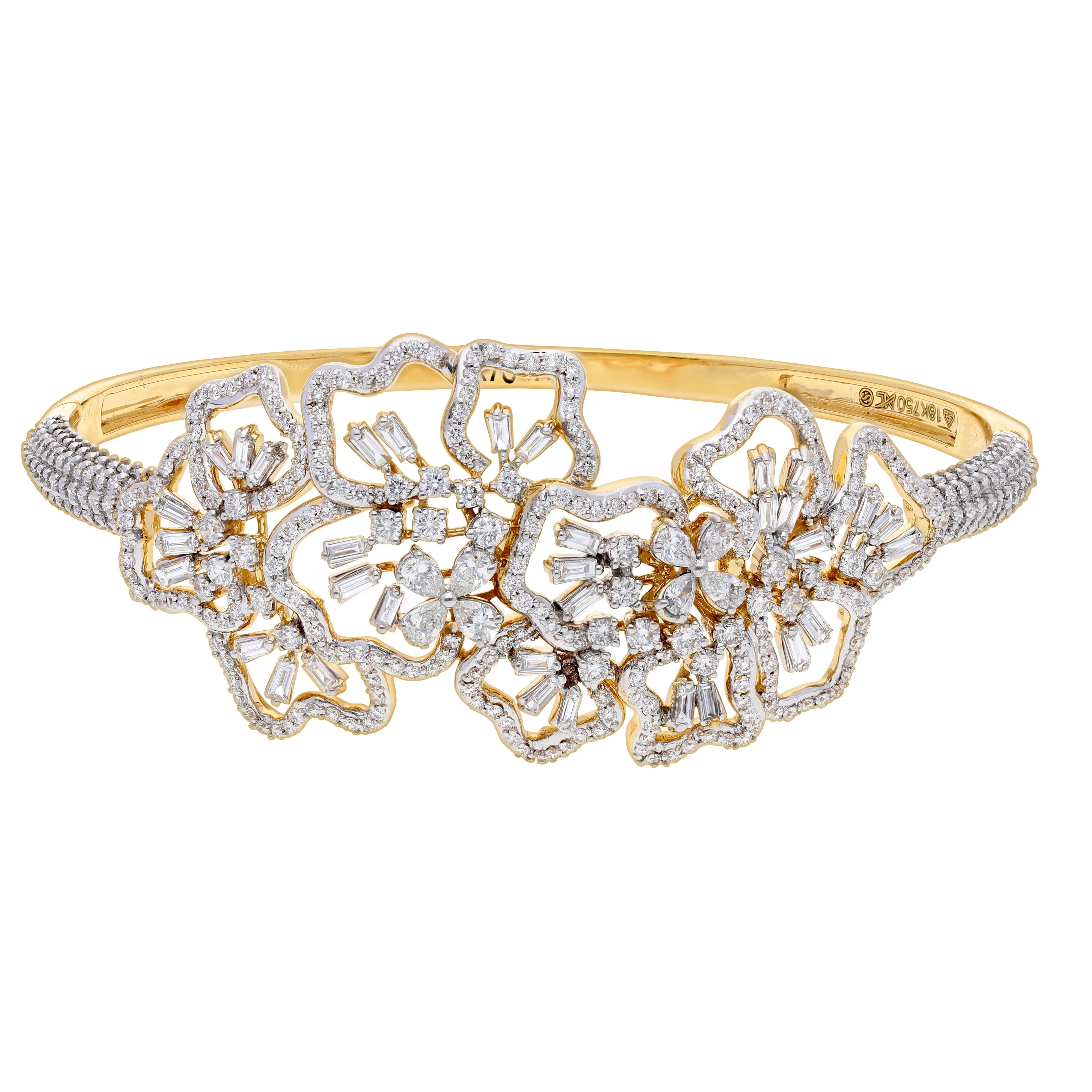 Scatter Waltz Floral Explosion Diamond Bangle