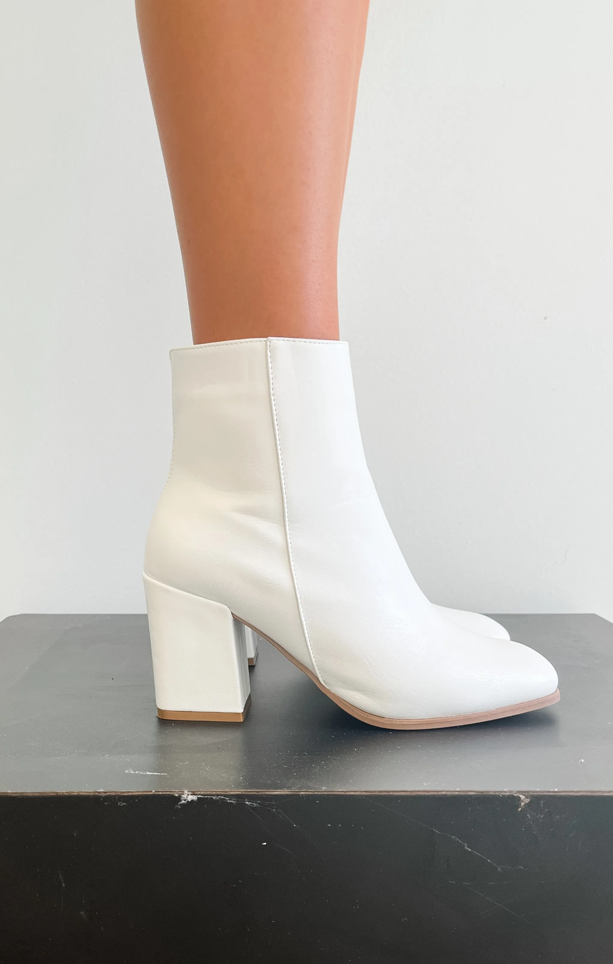 The Calma Bootie (White)