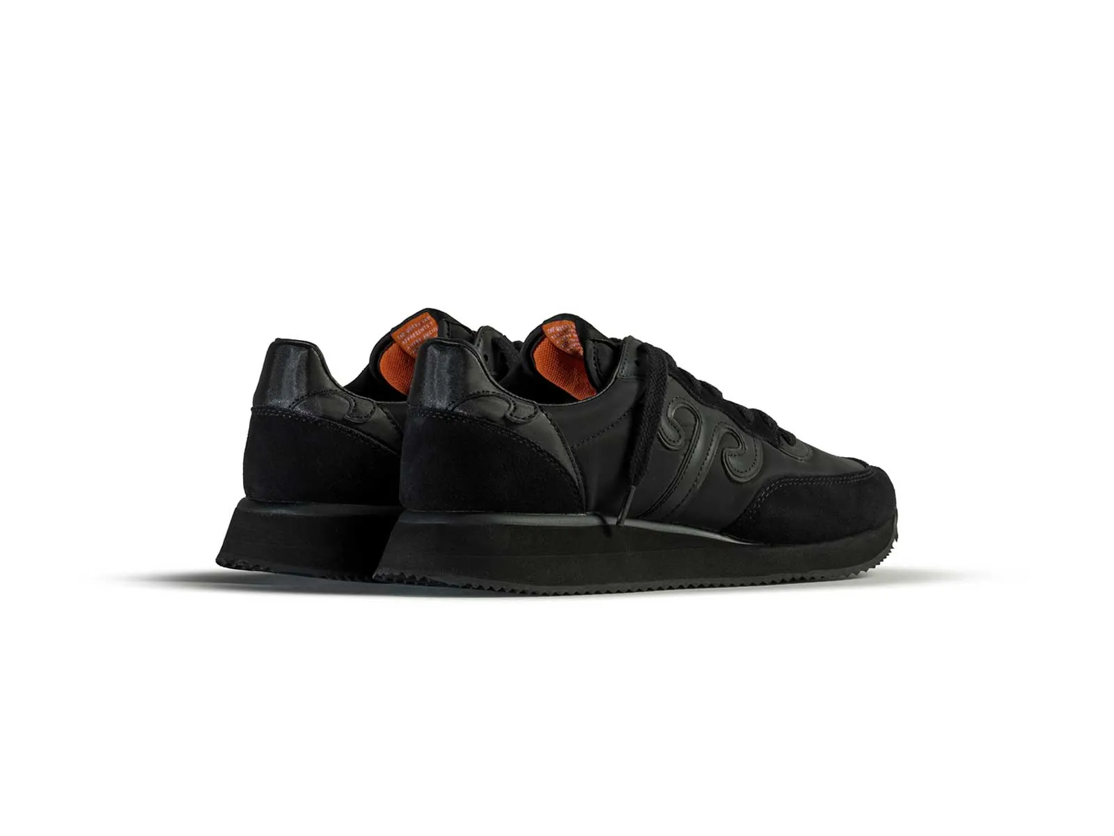 WuShu Trainer dark black